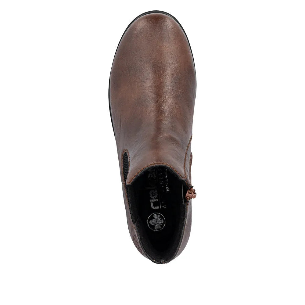 Chestnut/Schwarz
