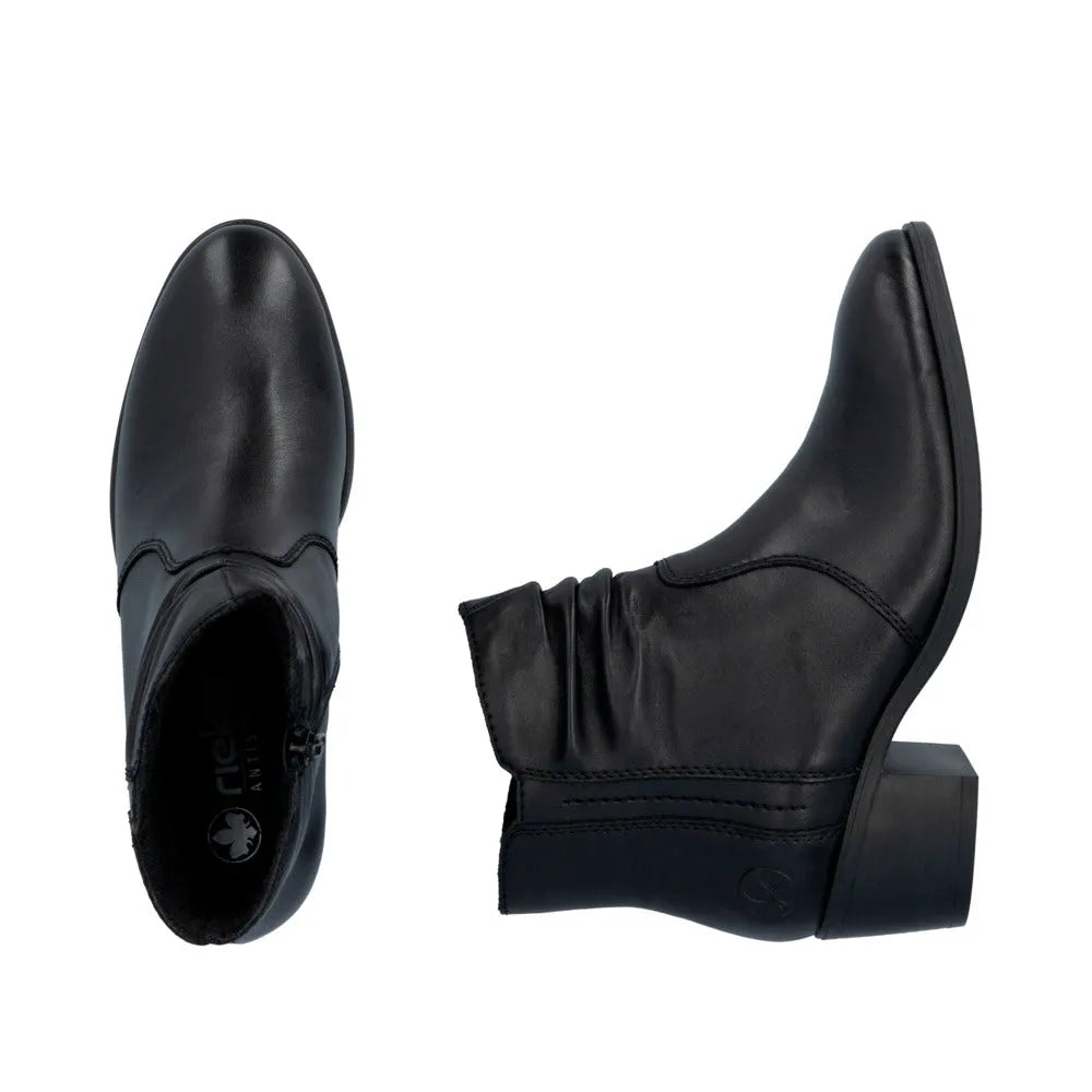 Black/Black