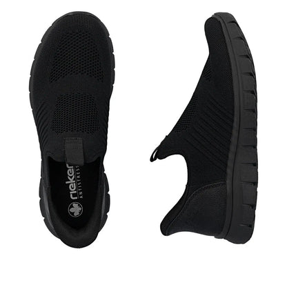 Black/Black
